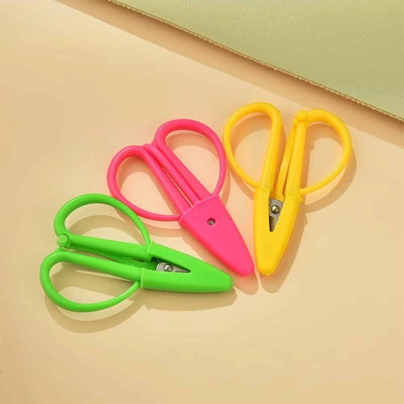 Scissors Stainless Craft - ポータブルミニはさみ カバー付き ステンレス鋼製 小さな鋭利なクラフトはさみ シリコンソフトハンドル 旅行用