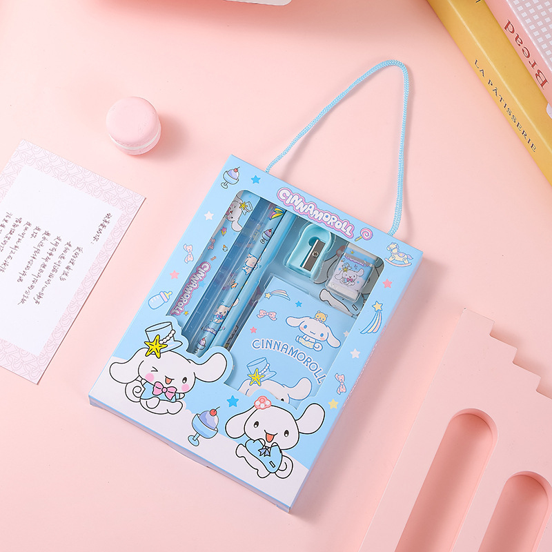 Ideal Stationery & Office Supply - ハローキティ クロミ文具セット、定規、鉛筆、消しゴム付き。学校の賞品や子供への誕生日プレゼントに最適です。