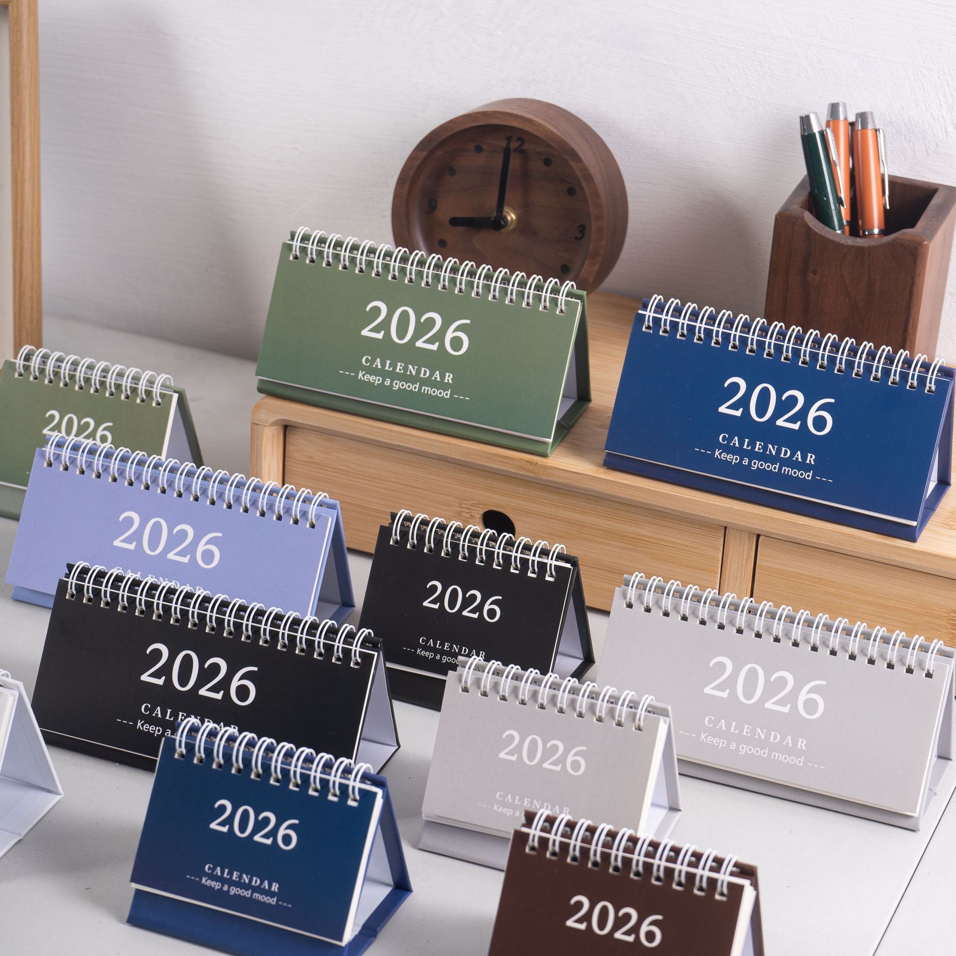 シンプルな卓上カレンダー 2025-2026 ミニプランナー - Office Stationery Supply List のレビューと価格